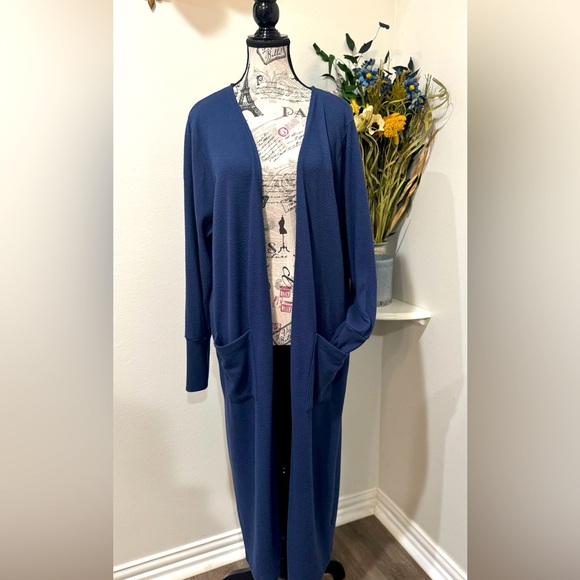 Magnolia 3 piece Loungewear Blue Crop Tank Top, flared pants, & long duster robe - Picture 9 of 14